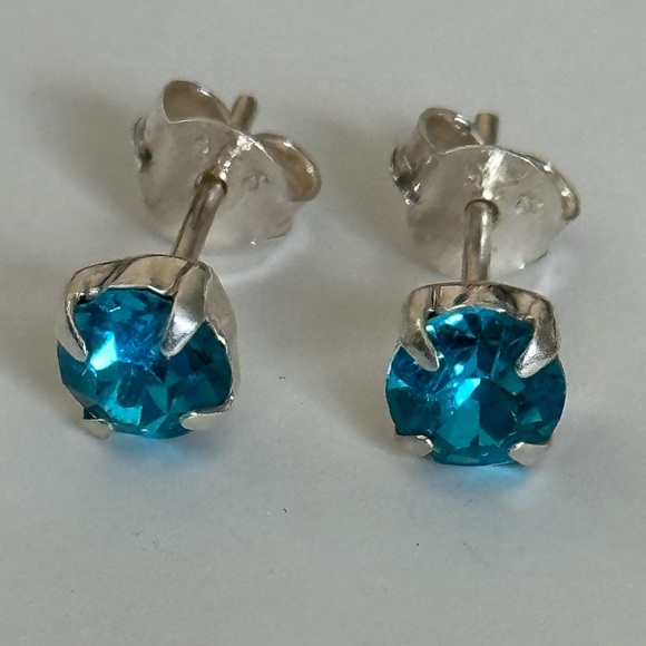 925 silver 5mm blue cz cubic zirconia stunning earrings - Picture 5 of 8
